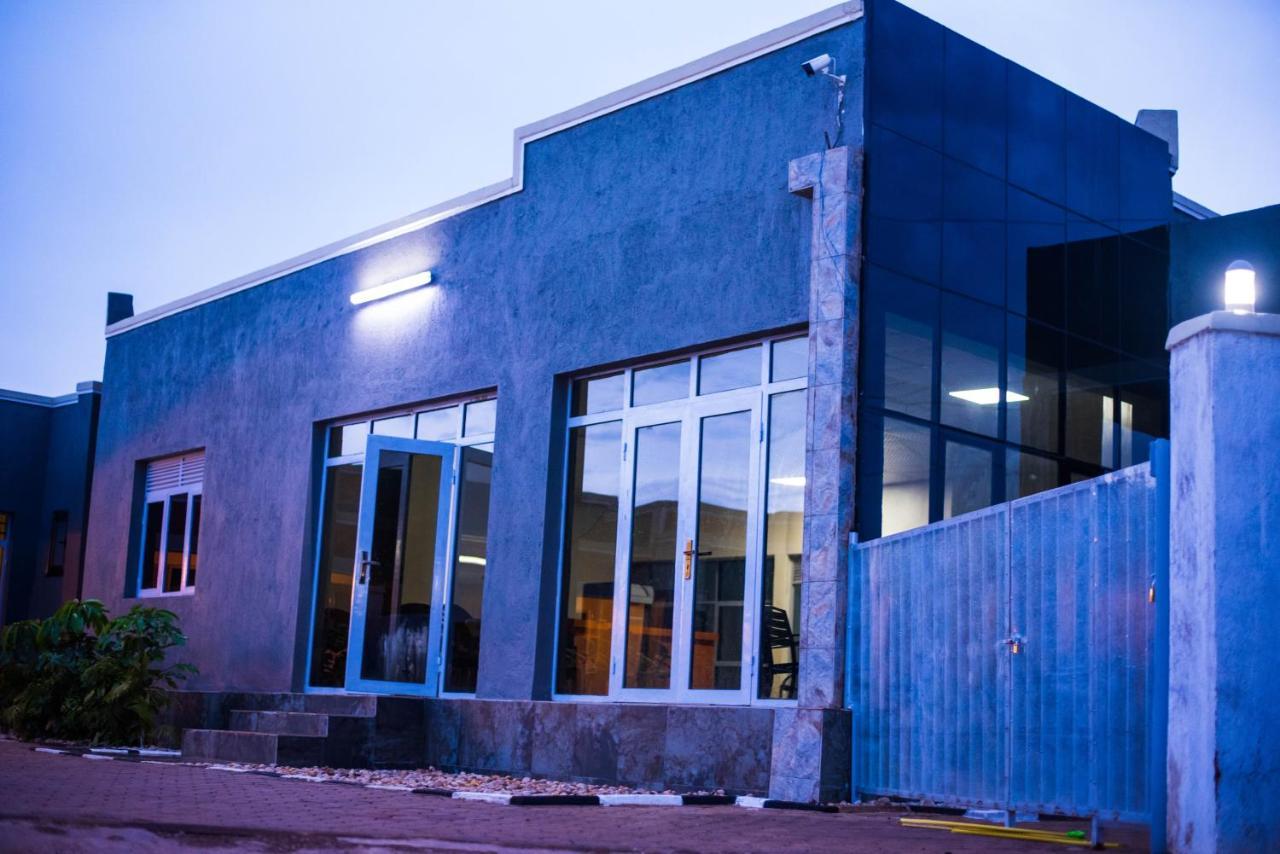 Avisha Town Hotel Kigali Exterior photo