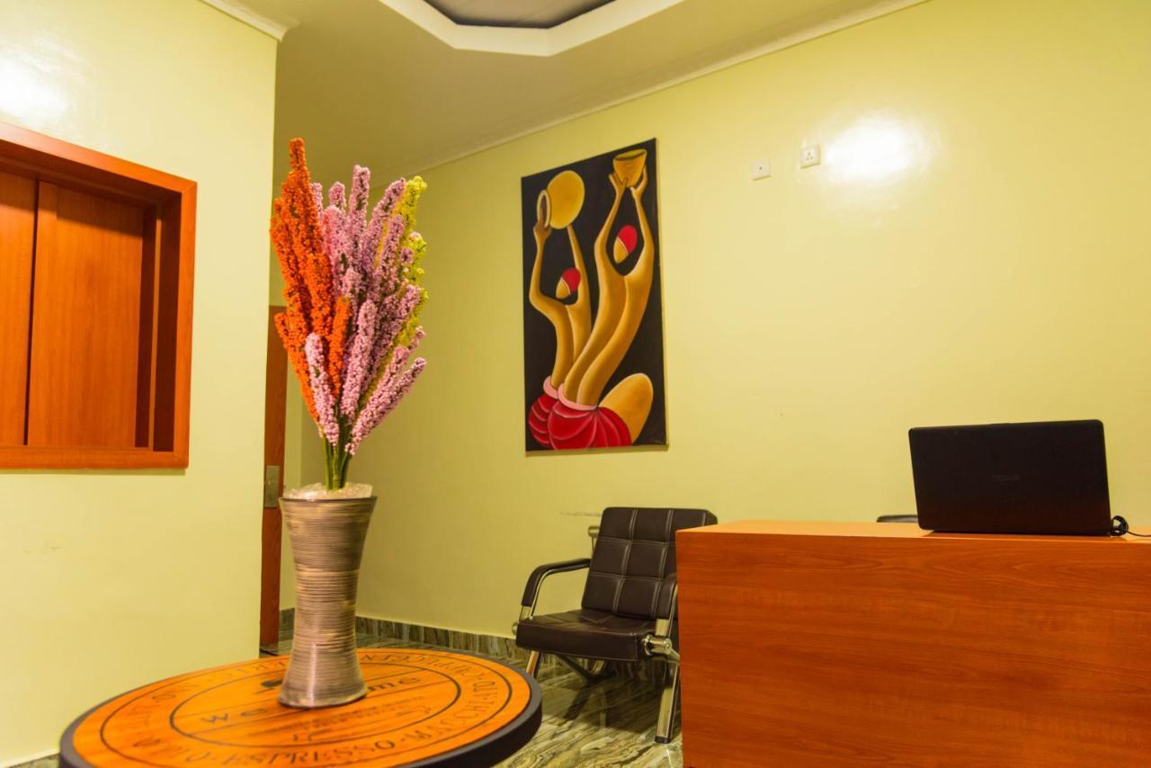 Avisha Town Hotel Kigali Exterior photo