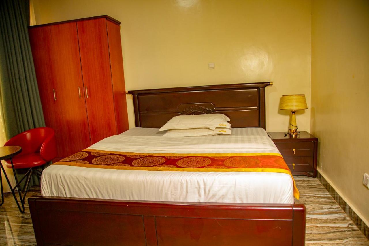 Avisha Town Hotel Kigali Exterior photo